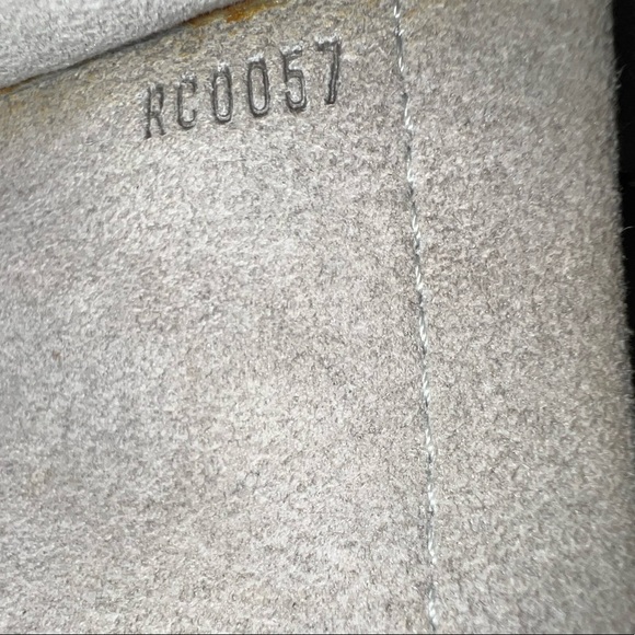 DEAL!!! Authentic Louis Vuitton Grey LE Monogram Olympe Nimbus PM Bag - Picture 5 of 7